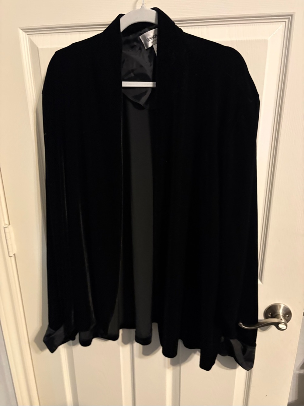 21- black velvet 30/32 jacket